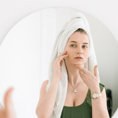 Ξέρεις γιατί πρέπει να πλένεις το πρόσωπό σου με κρύο νερό;