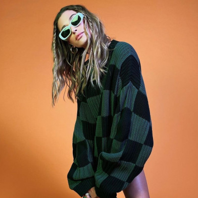 Αυτά είναι τα 10 καλύτερα street style looks της Hailey Bieber για το 2021