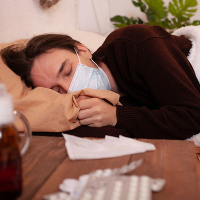 Κορονοϊός: Πόσο πιο βαριά νοσούν οι άνδρες από τις γυναίκες