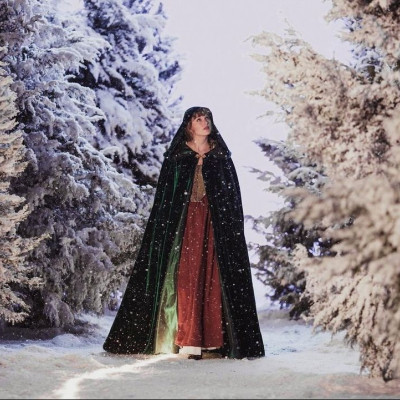 H Taylor Swift επέστρεψε με το «Evermore» πιο ανανεωμένη από ποτέ