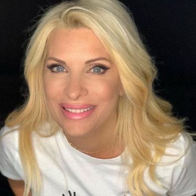 Κατηγόρησαν την Ελένη Μενεγάκη για μία φωτογραφία της και, φυσικά, απάντησε