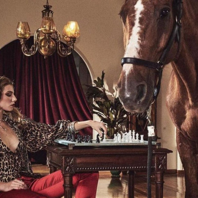 GNTM: Η Μαριαγάπη ποζάρει με τα εσώρουχά της και είναι ultra sexy! (photos)