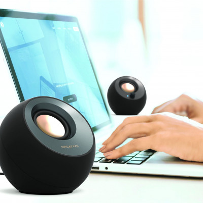 Αυτά είναι τα πιο κομψά και μίνιμαλ ηχεία που έχεις δει ποτέ!