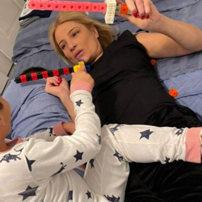 Φαίη Σκορδά: Μετακίνηση 6 με τον γιο της - Δείτε πού πήγαν το βράδυ