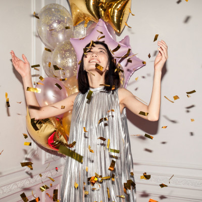 Shopping Guide: Τα items που θα φορέσεις στο σπίτι για να υποδεχθείς το 2021