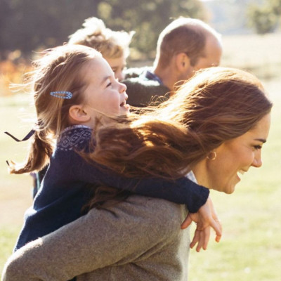 Eννέα φορές που η Kate Middleton ντύθηκε ασορτί με την πριγκίπισσα Charlotte