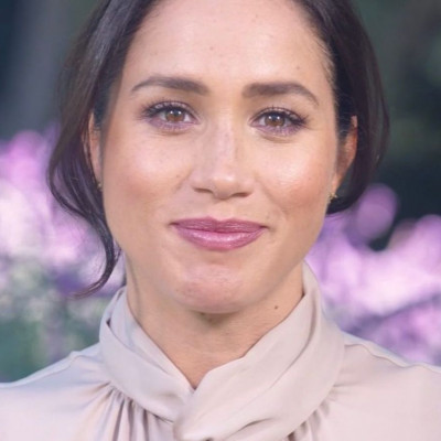 Η Meghan Markle έκανε βόλτα στο Beverly Hills με τον Harry και όλοι μιλούν για εγκυμοσύνη