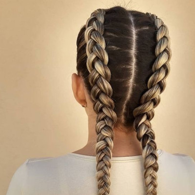 Boxer braids: Πώς θα φτιάξεις ένα από τα πιο δημοφιλή χτενίσματα του 2020; (video)