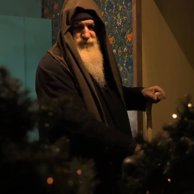 Υπέροχο βίντεο: Αν ο Άη Βασίλης ήταν άστεγος θα τον έβαζες σπίτι σου;