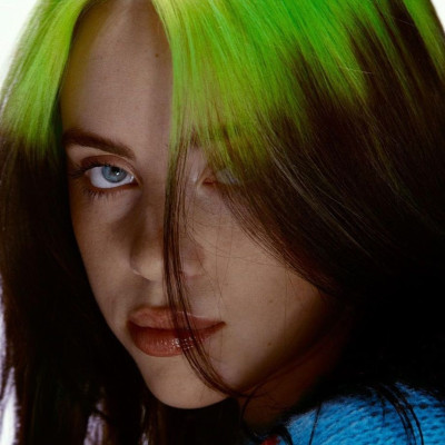 Billie Eilish: Ο λόγος που βγήκε εκτός εαυτού και απείλησε τους fans της
