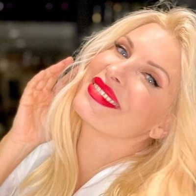 Ελένη Μενεγάκη: Οι ευχές για το νέο έτος και τα κιλά της… καραντίνας!