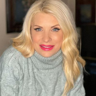 Ελένη Μενεγάκη: Τα δημόσια λόγια αγάπης σε πρώην συνεργάτη της