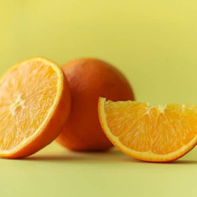 Σαλάτα με σπανάκι και πορτοκάλι για αποτοξίνωση