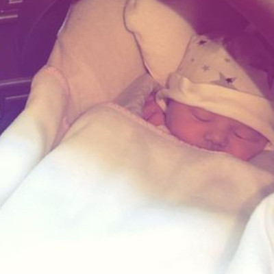 Γνωστή ηθοποιός γέννησε - Η πρώτη φωτογραφία με το νεογέννητο στο σπίτι