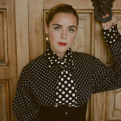 CAOS: Βρήκαμε πώς θα αντιγράψεις το στυλ της Sabrina Spellman