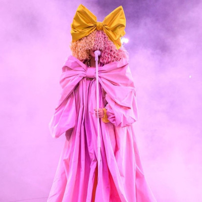 Η πρώτη ταινία της Sia είναι έτοιμη και έχουμε το επίσημο trailer