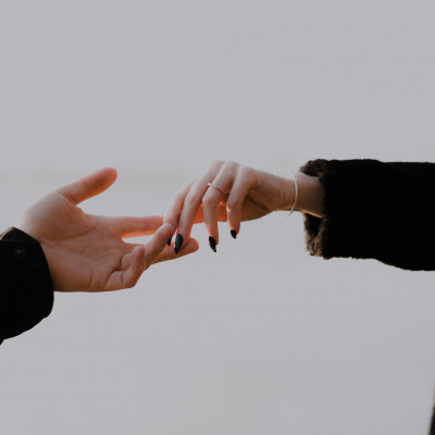 It's complicated: Πώς θα καταλάβεις εγκαίρως ότι βρίσκεσαι σε μία τοξική σχέση