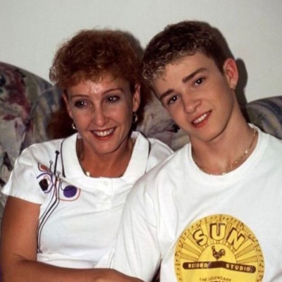 Το αγοράκι της φωτογραφίας είναι αγαπημένος σου pop σταρ