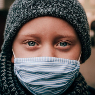 Κορονοϊός: «Προσοχή! Μην χρησιμοποιείτε υφασμάτινες μάσκες»