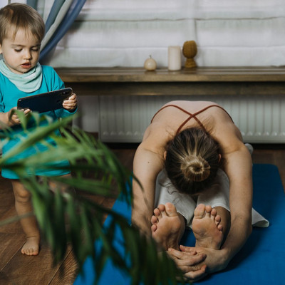 Τα καλύτερα workout για μαμάδες που μένουν σπίτι (vid)