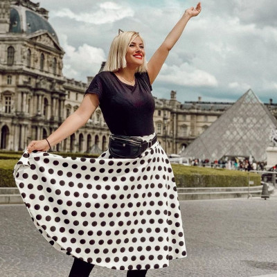 7 cool & sexy εμφανίσεις της Λάουρα Νάργες που θέλουμε να αντιγράψουμε