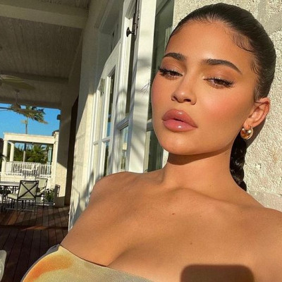 Kylie Jenner: Η ειρωνεία του κόσμου με αφορμή τα γενέθλια της κόρης της