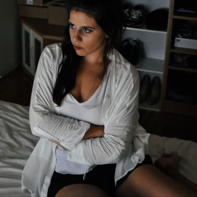 5 συνηθισμένα σημάδια που δείχνουν ότι κάποιος σε ζηλεύει