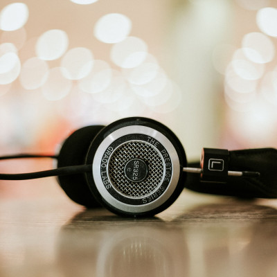 5 ραπ κομμάτια που θα σου αλλάξουν τη ζωή & αξίζει να ακούσεις