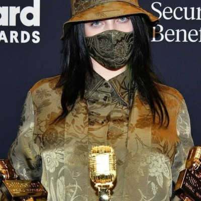 Billie Eilish: Fans βρήκαν video της στο οποίο χορεύει και έχουμε πάθει σοκ