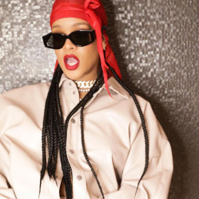 8 φορές που η Rihanna φόρεσε τη συλλογή της καλύτερα από κάθε μοντέλο