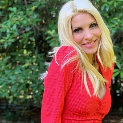 Άγιος Βαλεντίνος: Το φόρεμα της Ελένης που πρέπει να φορέσεις ακόμη και μέσα στο σπίτι