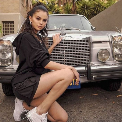 Το νέο μανικιούρ της Selena Gomez θέλουμε να το κάνουμε αμέσως τώρα