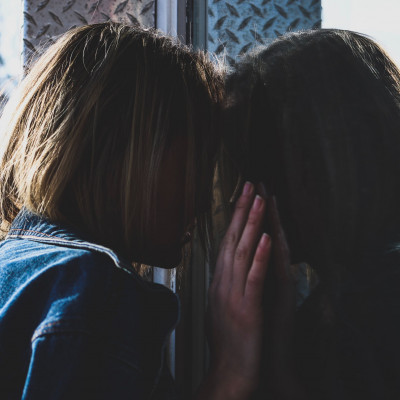 Tι συμβαίνει στον εγκέφαλό σου όταν σε απορρίπτουν;