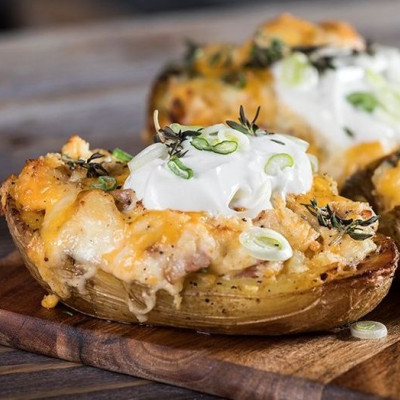 Πατάτες φούρνου με τυριά που θα λατρέψεις