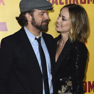 Jason Sudeikis: Ο πρώην της Olivia Wilde την ξεπέρασε με πανέμορφο μοντέλο (photos)