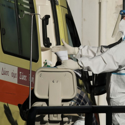 Κρούσματα σήμερα: 1.424 νέες μολύνσεις - 325 διασωληνωμένοι και 23 νέοι θάνατοι σε 24 ώρες