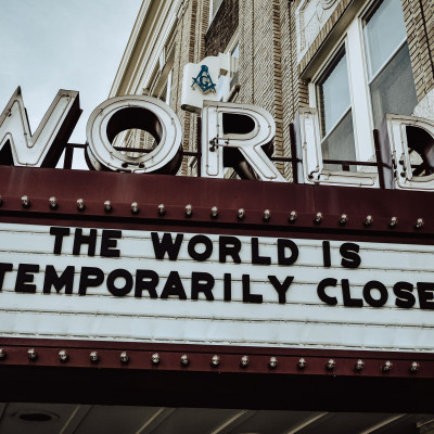 Σταματάνε πάλι τα γυρίσματα διάσημης ταινίας λόγω COVID & δεν απορούμε