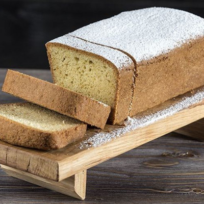 Άκης Πετρετζίκης: Κλασικό κέικ βανίλιας