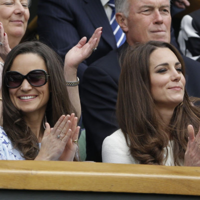 H μητέρα της Kate Middleton μόλις επιβεβαίωσε την εγκυμοσύνη (photos + video)