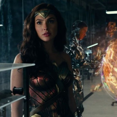 Justice League: To νέο κλιπ της ταινίας είναι απλά σκοτεινό