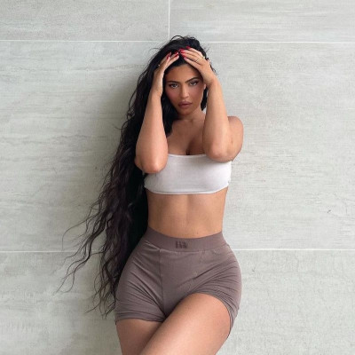 Kylie Jenner: Οι photos με μαγιό που ξεπέρασαν τα 5,5 εκ. likes σε 9 ώρες