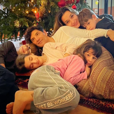 Αναστασία και Αριάδνη Ρουβά: Ποζάρουν με τη μητέρα τους