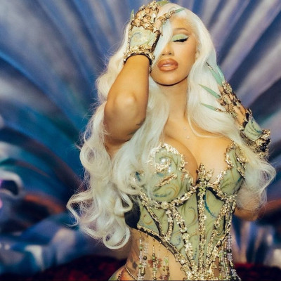 Cardi B: Η σπάνια διάκριση την κάνει την πρώτη ράπερ που κατακτά αυτόν τον τίτλο