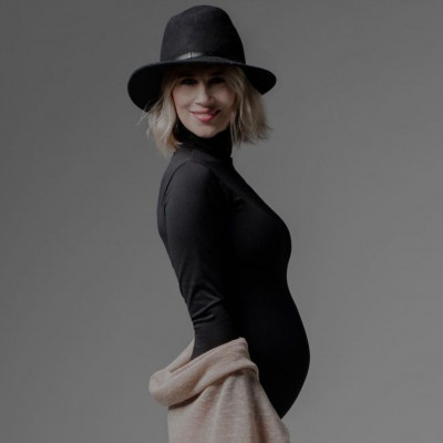 Νάντια Μπουλέ: Αδημοσίευτες φωτογραφίες από την εγκυμοσύνη της