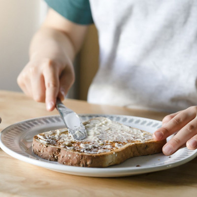 Ταχίνι στη διατροφή του παιδιού: Οφέλη για την υγεία του