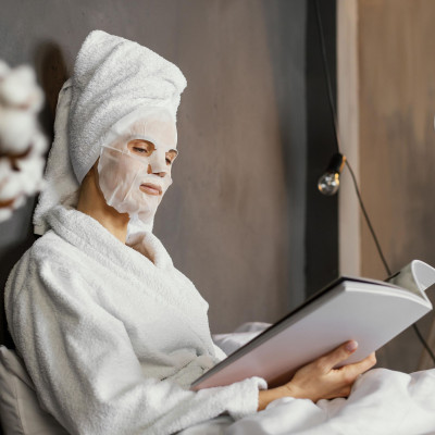 Έχεις ξηρό δέρμα; 8 βήματα για να κάνεις το πιο ενυδατικό at-home facial