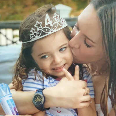 Καλομοίρα: Δεν φαντάζεστε τι φόρεσε η κόρη της μέσα στο σπίτι