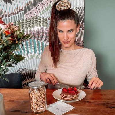 Χριστίνα Μπόμπα: H φώτο με φουσκωμένη κοιλίτσα που ξεπέρασε τα 90.000 likes