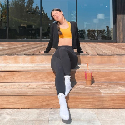 Charli D'Amelio: 10 θεϊκά της looks για να γίνεις μία σταρ του TikTok