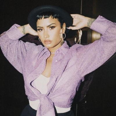 Αυτό είναι το αγαπημένο καλλυντικό της Demi Lovato